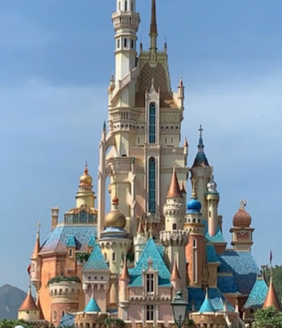 Hong Kong Disneyland Castle of Magical Dreams