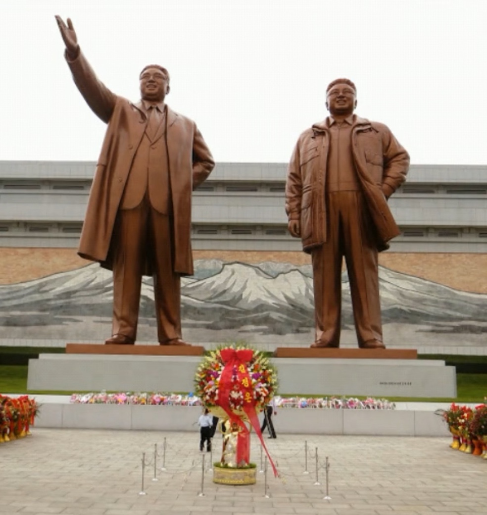 Kim Il-sung & Kim Jung-il Statue
