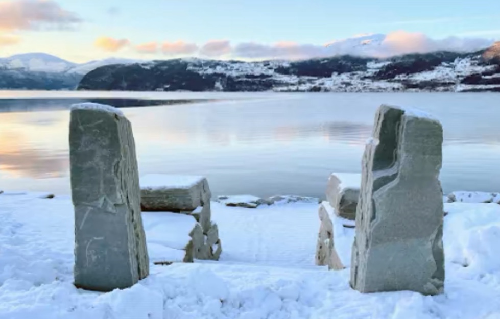 Vagstad-kaia i Innvik sentrum