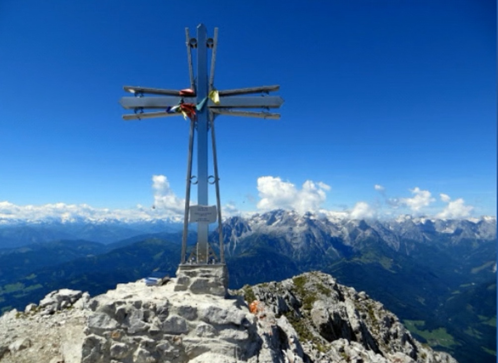 Gipfelkreuz am Werfener Hochthron