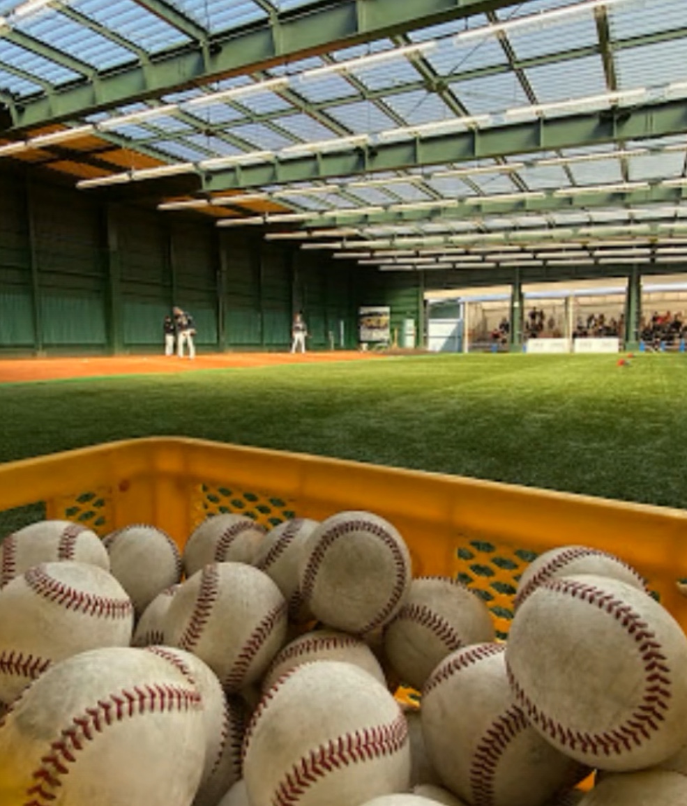 清武総合運動公園屋内投球練習場