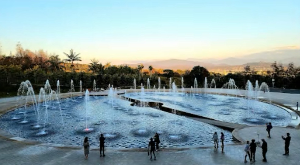 麗寶outlet 科莫湖