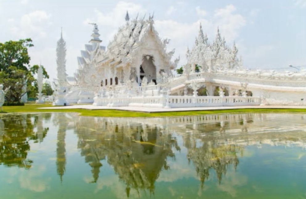 Wat Rong Khun - White Temple