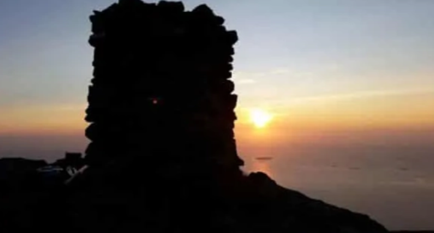 Tromtinden Summit (636)