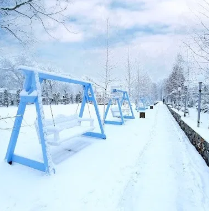 Алея гойдалок