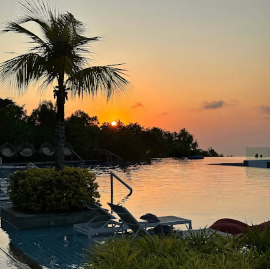 Renaissance Bali Pool and Spa