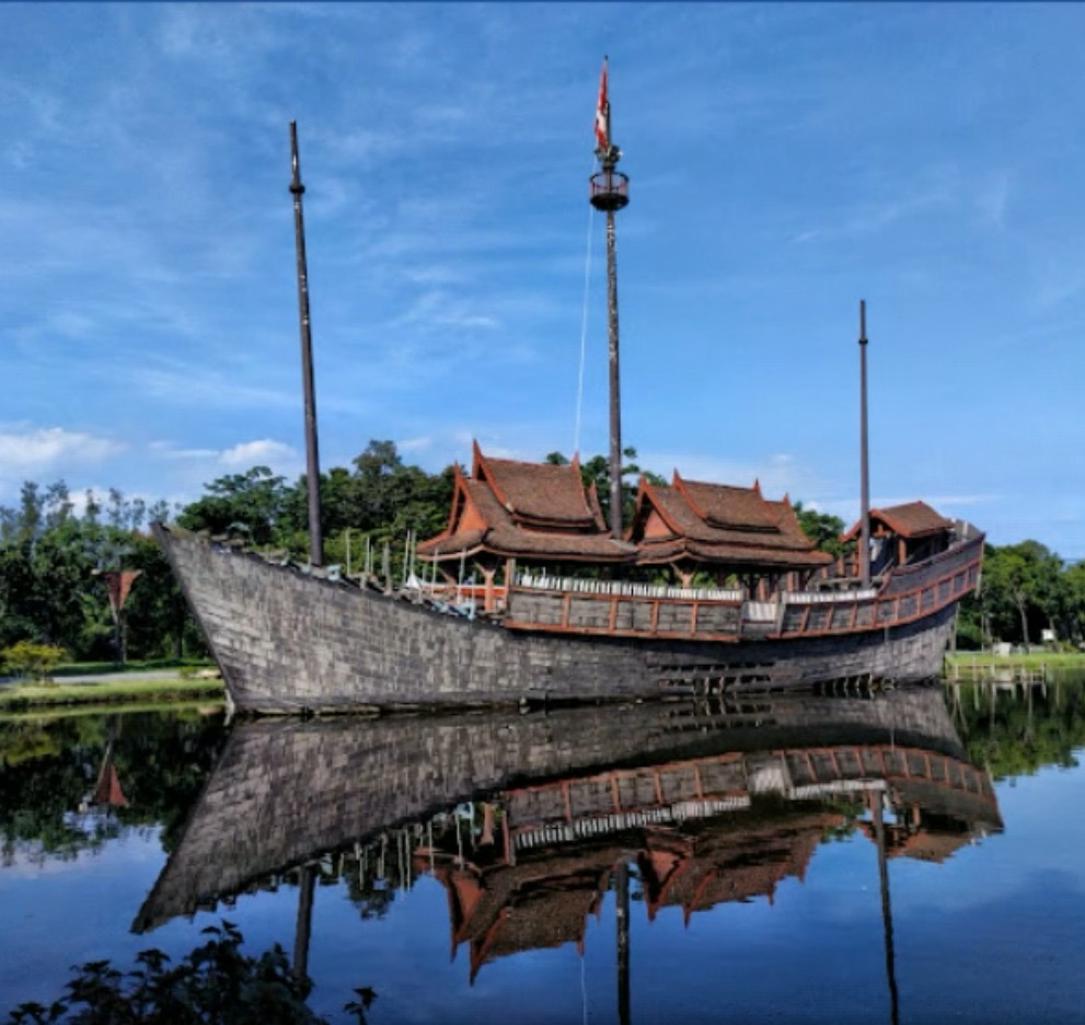 Thai Ship