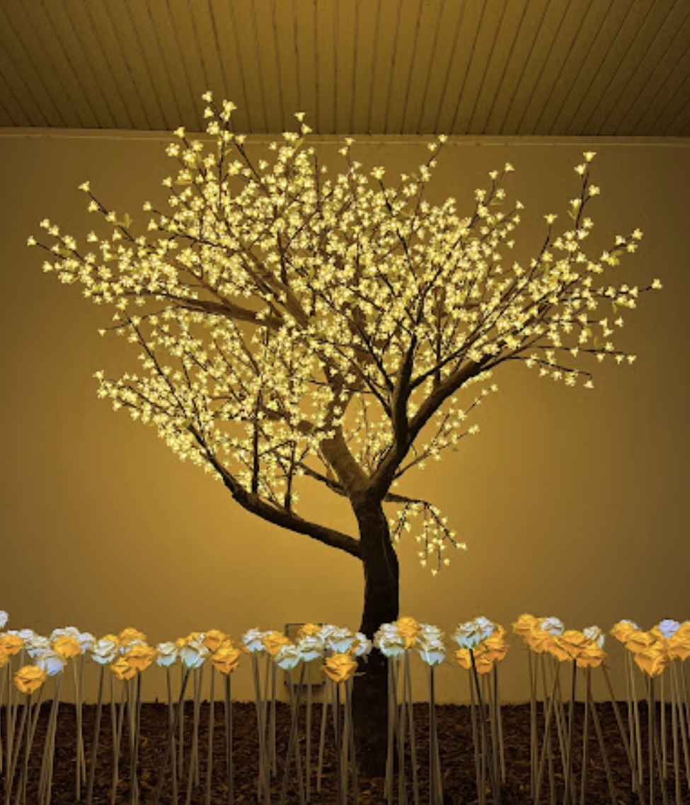 조명 나무 조형물