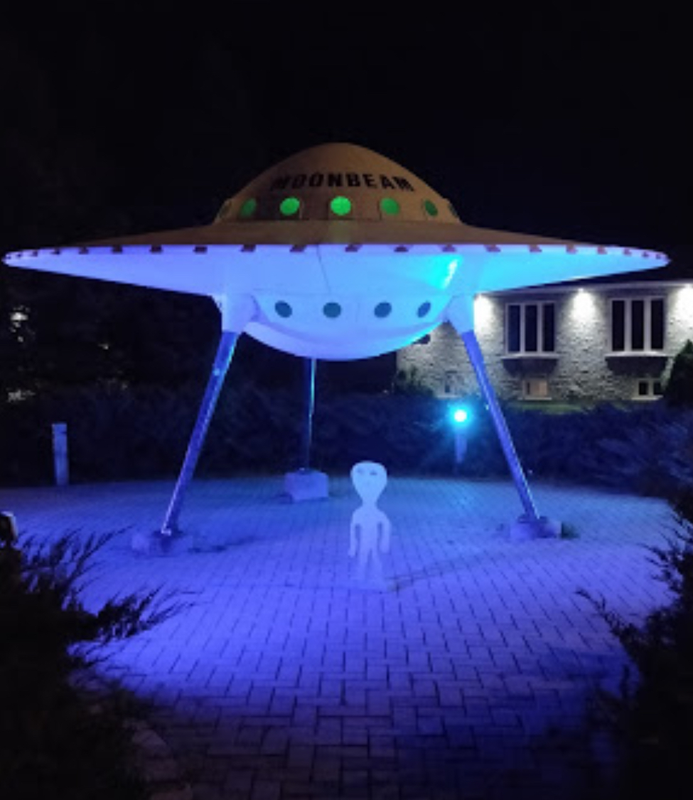 Moonbeam Tourist Information Center Structure