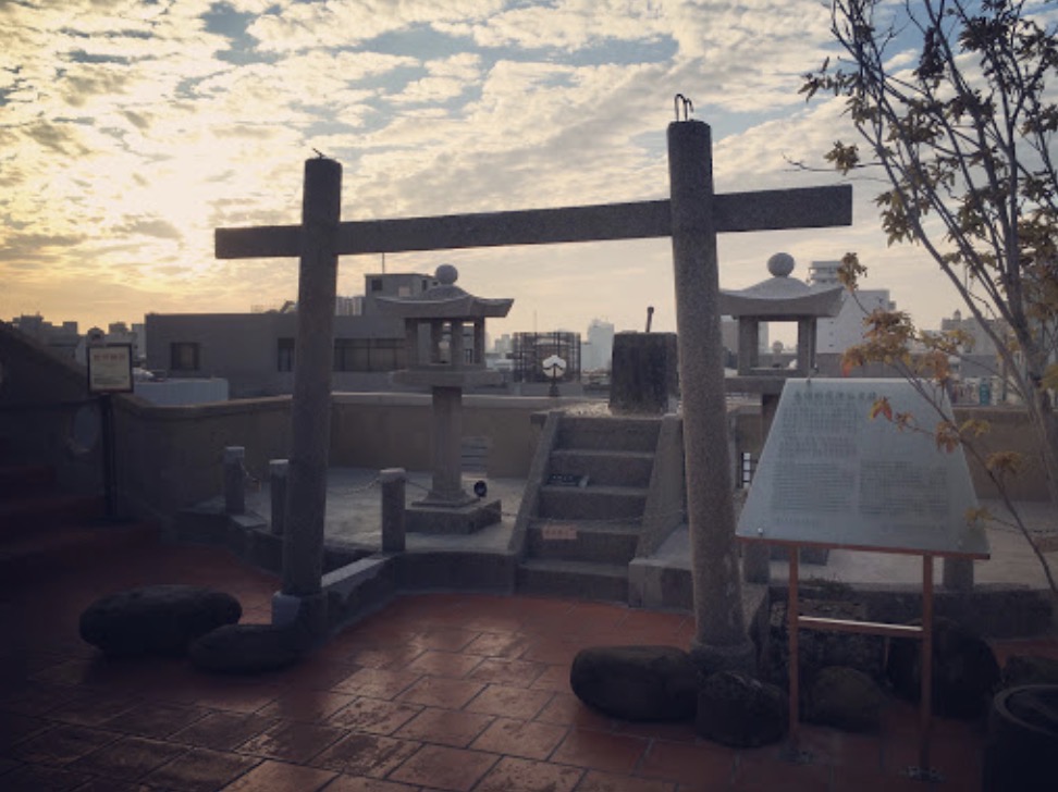 林百貨-稻荷神社