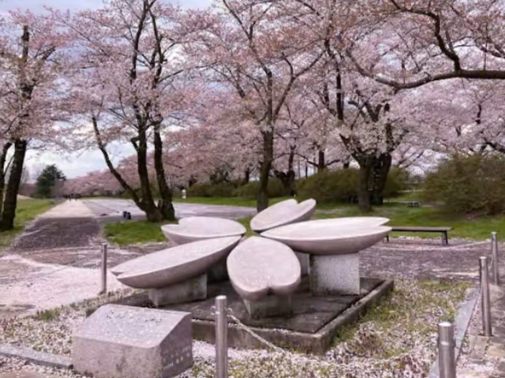 花満ちて80年