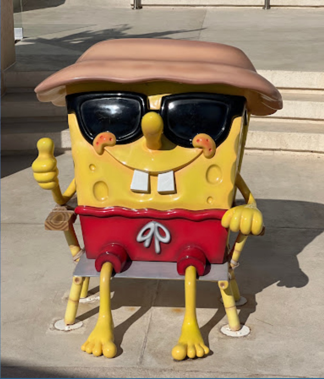 海綿寶寶曬太陽